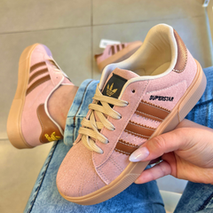 Tênis Adidas Super Star Flamingo Caramelo Jeans