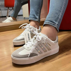 Tênis Adidas Samba Prata Holográfico